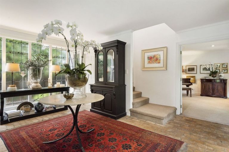 Photo of property in 49b Roland Road, Greenhithe, Auckland, 0632