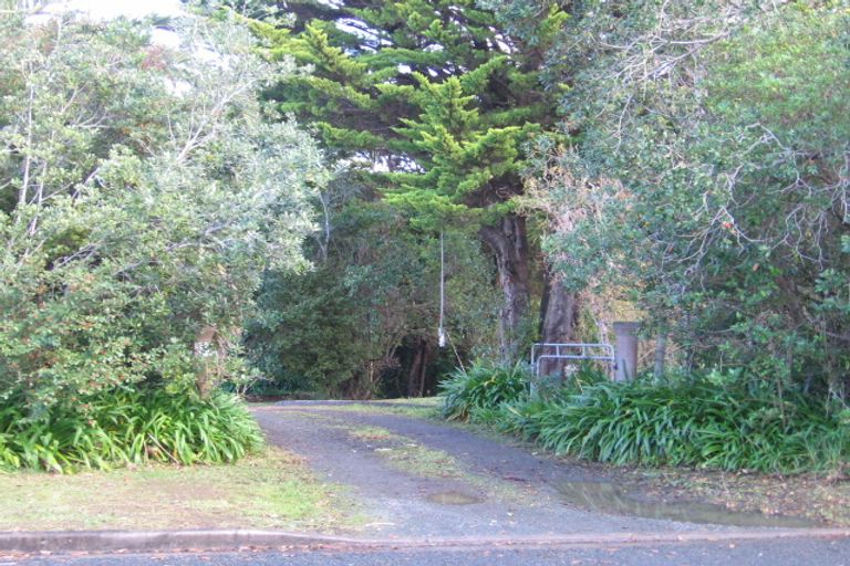 Photo of property in 32 Grand View Road, Leigh, 0985