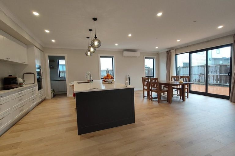 Photo of property in 3 Habitat Place, Hobsonville, Auckland, 0616