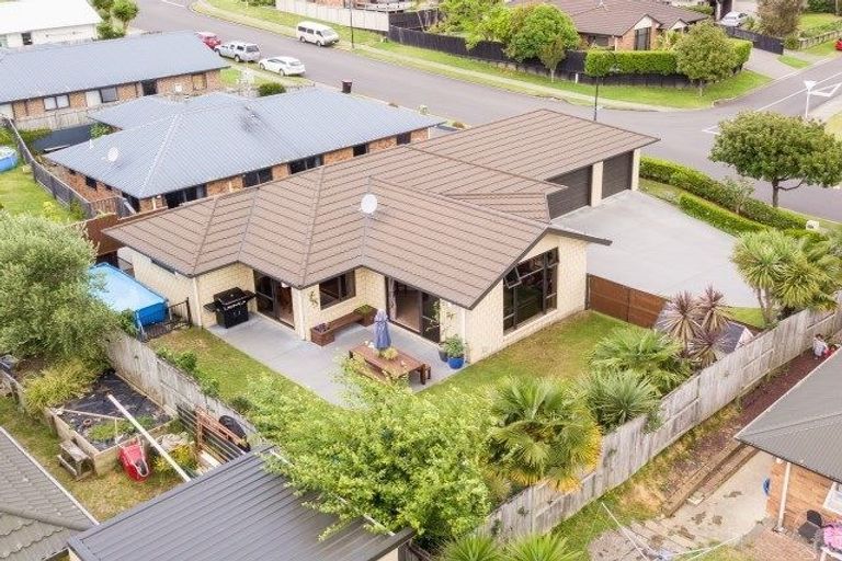 Photo of property in 18 Rosella Drive, Welcome Bay, Tauranga, 3112