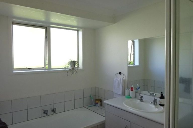 Photo of property in 9 Burnside Court, Rosedale, Auckland, 0632