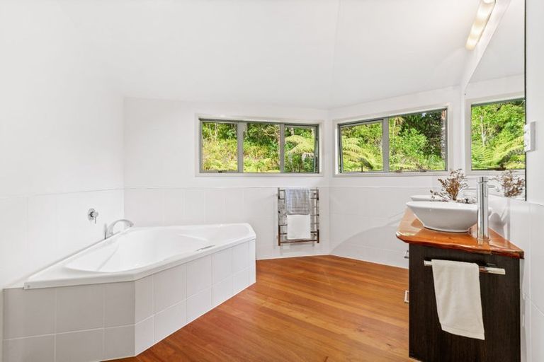 Photo of property in 99d Carter Road, Oratia, Auckland, 0604