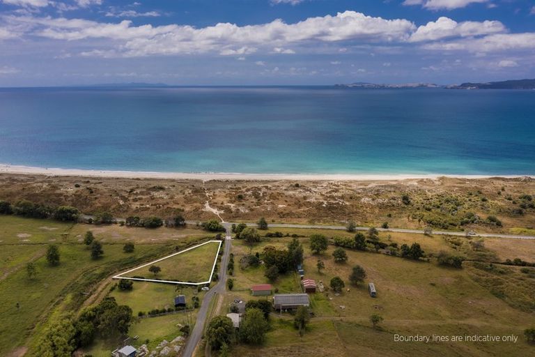 Photo of property in 8 White Rocks Rise, Kuaotunu, Whitianga, 3592