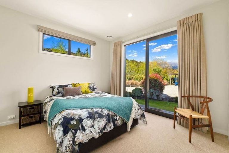Photo of property in 12 Hidden Hills Drive, Wanaka, 9305
