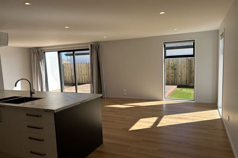 Photo of property in 28 Larissa Road, Halswell, Christchurch, 8025