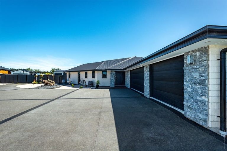 Photo of property in 62 Kingsdowne Drive, West Melton, 7618