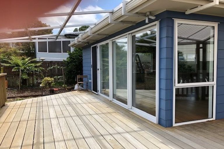 Photo of property in 17 Tree View Avenue, Glenfield, Auckland, 0629