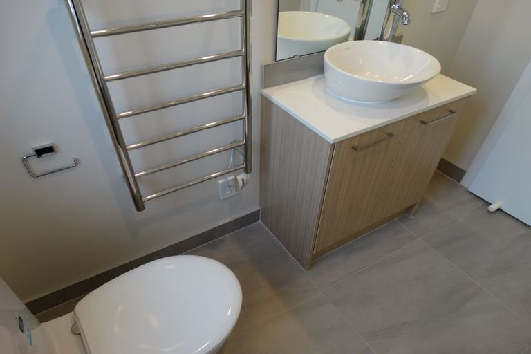 Photo of property in 102 Arrowsmith Drive, Flat Bush, Auckland, 2019