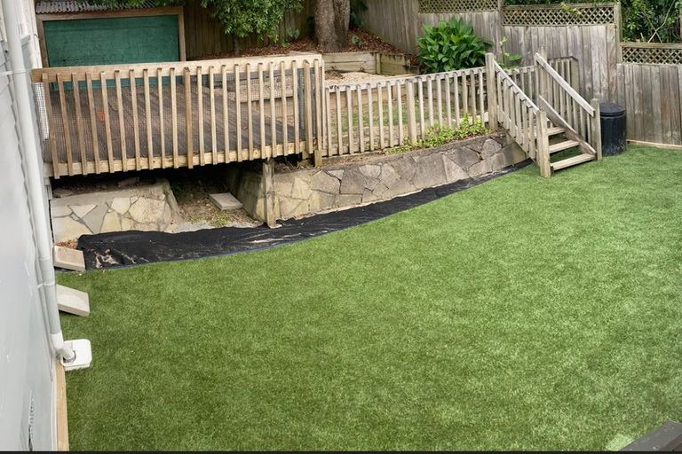 Photo of property in 1/12 Selwyn Crescent, Forrest Hill, Auckland, 0620