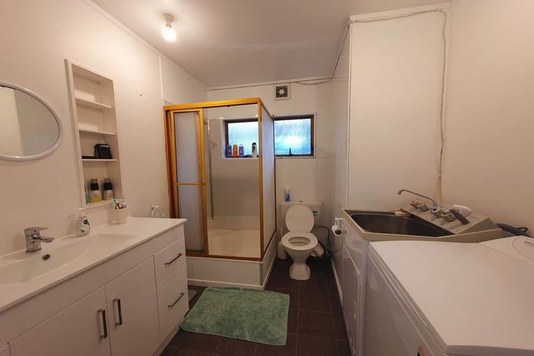 Photo of property in 18a Caesars Place, Churton Park, Wellington, 6037