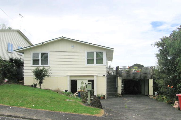 Photo of property in 10 De Val Drive, Titirangi, Auckland, 0604
