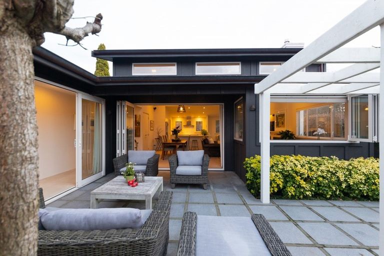 Photo of property in 64 Ihaka Street, Hokowhitu, Palmerston North, 4410