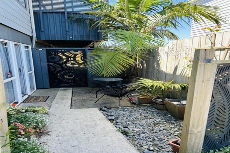 Photo of property in 8 Simkin Avenue, Saint Johns, Auckland, 1072