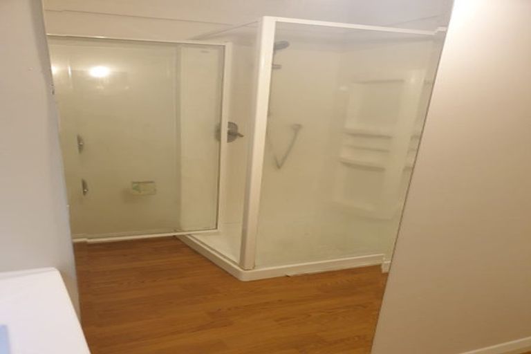 Photo of property in 2 Norna Crescent, Kelburn, Wellington, 6012