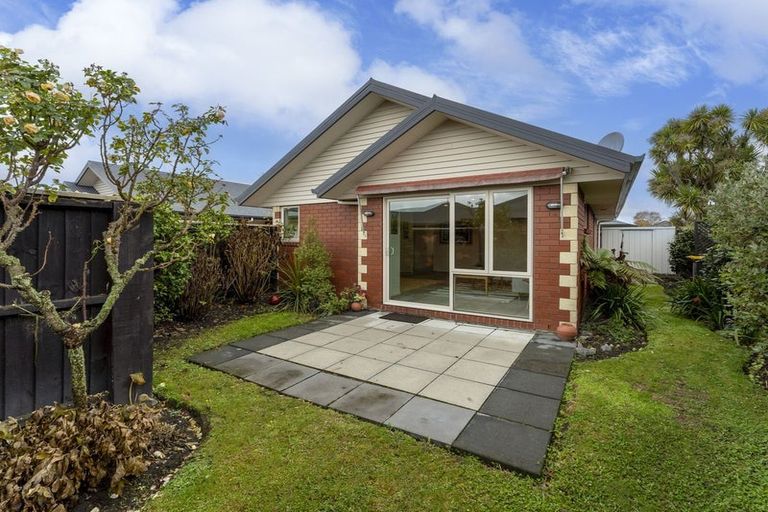 Photo of property in 4/16 Third Street, Belfast, Christchurch, 8051