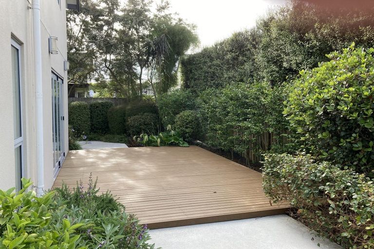 Photo of property in 55 Winton Street, St Albans, Christchurch, 8014