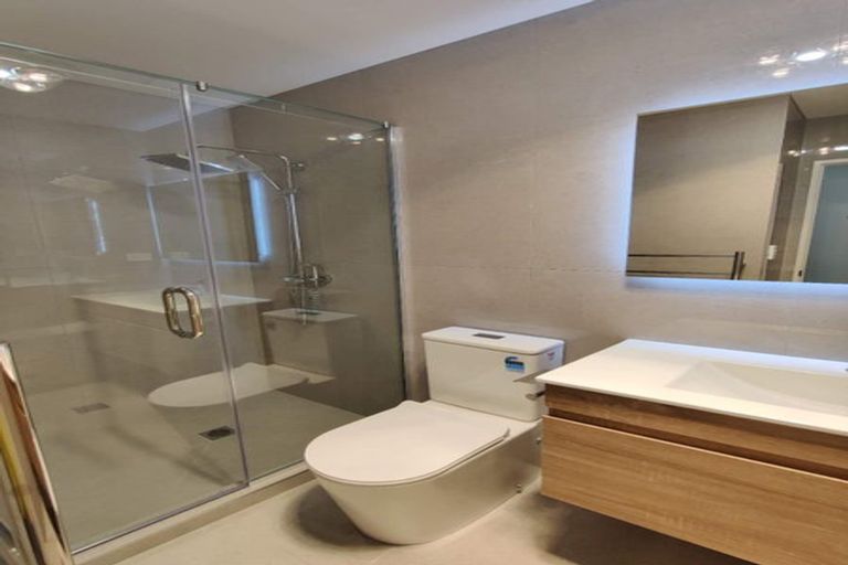 Photo of property in 15 Papatahi Lane, Flat Bush, Auckland, 2019