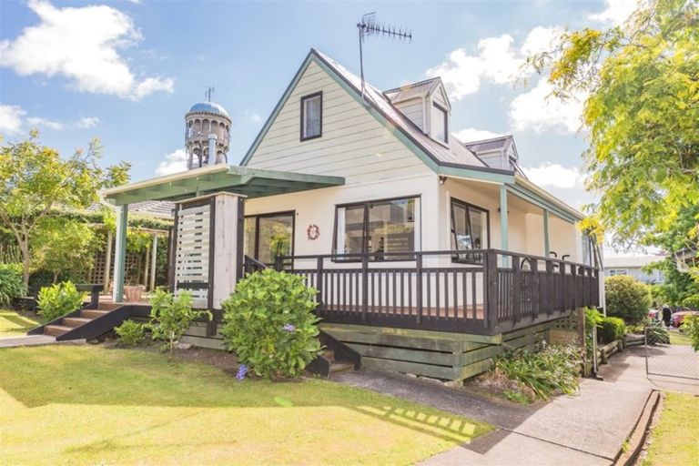 Photo of property in 4 Bastia Avenue, Bastia Hill, Whanganui, 4500