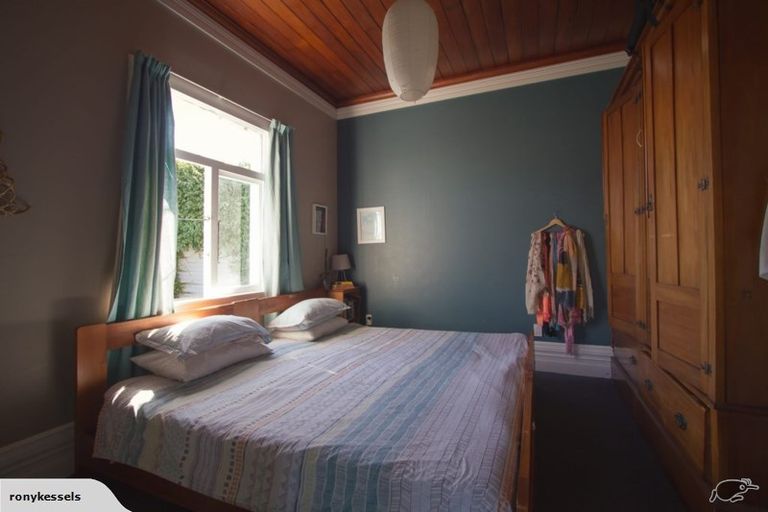 Photo of property in 9 Kinross White Street, Napier South, Napier, 4110