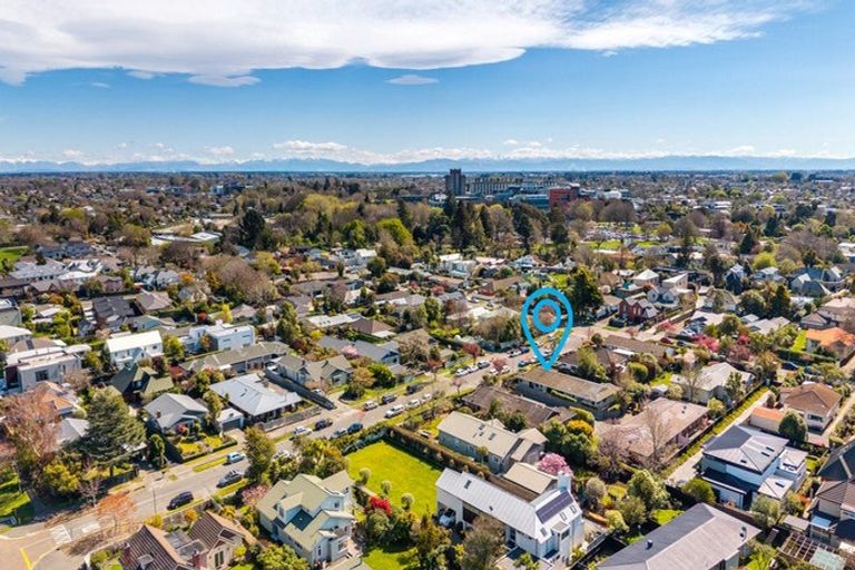 Photo of property in 2/30 Konini Street, Riccarton, Christchurch, 8041