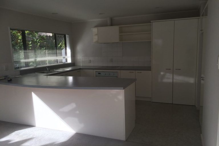 Photo of property in 2/15 Sligo Place, Somerville, Auckland, 2014
