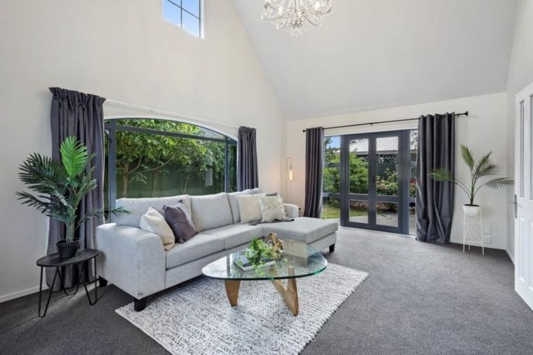 Photo of property in 27 Nyoli Street, Northcote, Christchurch, 8052