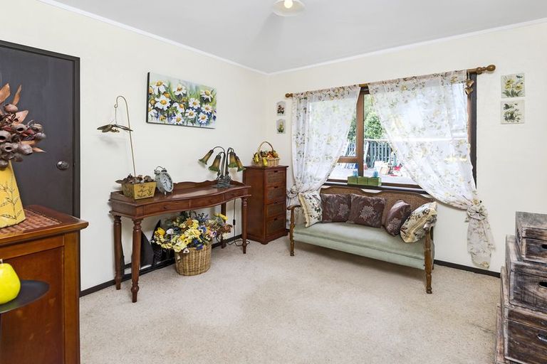 Photo of property in 25 Hazeldene Place, Opaheke, Papakura, 2113