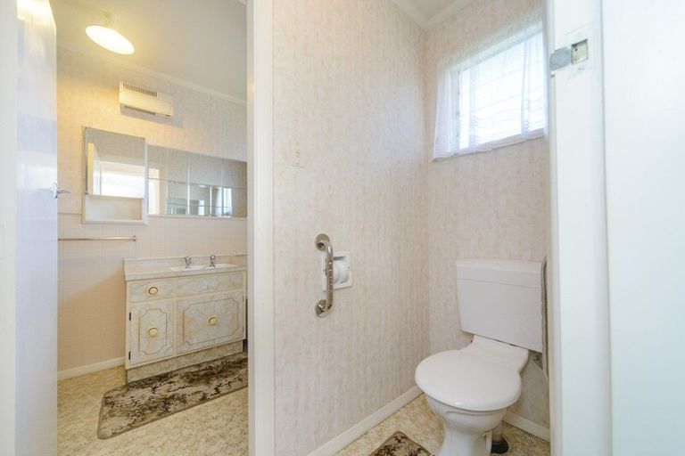 Photo of property in 7 College Street, Awapuni, Palmerston North, 4412