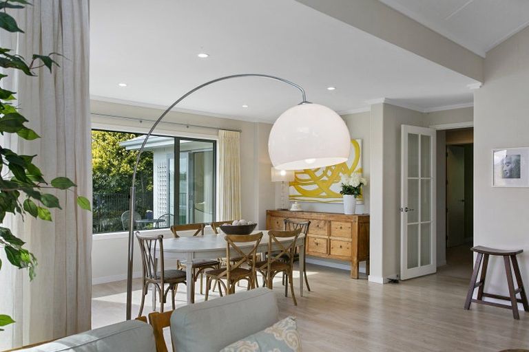 Photo of property in 739 Acacia Bay Road, Acacia Bay, Taupo, 3330