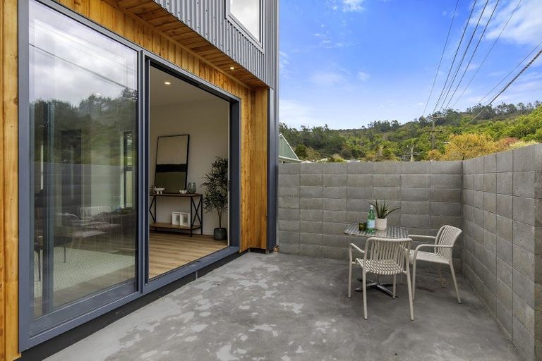 Photo of property in 1/33 Raukawa Street, Stokes Valley, Lower Hutt, 5019