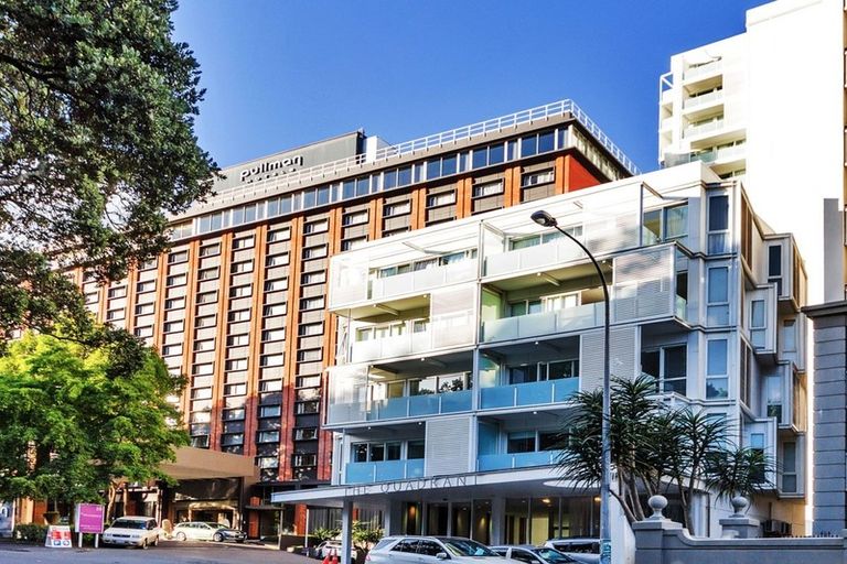 Photo of property in The Quadrant Apartments, 2304/10 Waterloo Quadrant, Auckland Central, Auckland, 1010