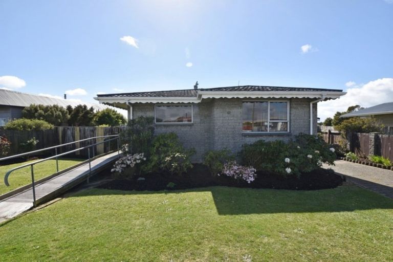 Photo of property in 48 Severn Street, Clifton, Invercargill, 9812