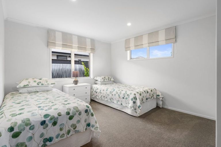 Photo of property in 44 Rose Leigh Drive, Cambridge, 3434