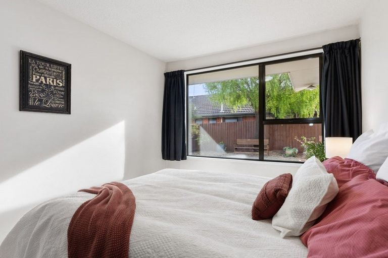 Photo of property in 2/116 Reynolds Avenue, Bishopdale, Christchurch, 8053