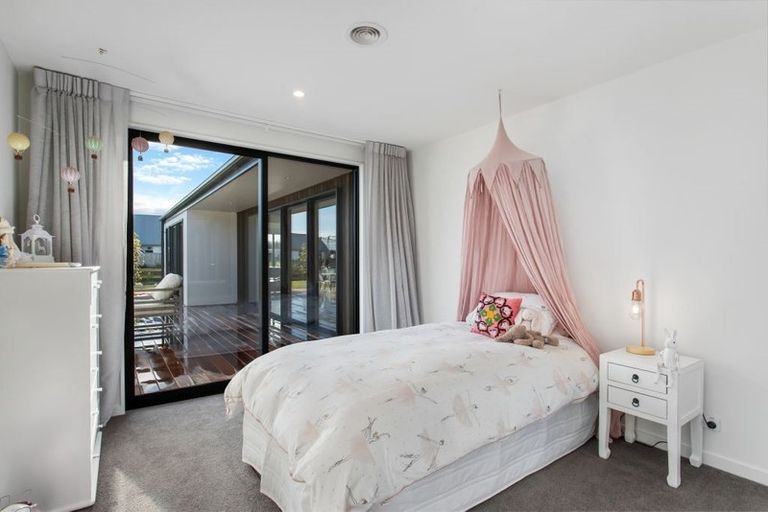 Photo of property in 11 Westmere Mews, West Melton, 7618