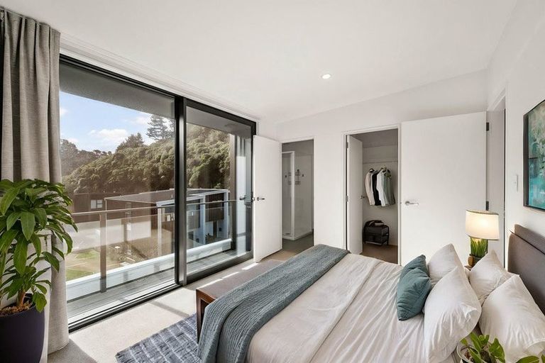 Photo of property in 17 Rua Kai Way, Brooklyn, Wellington, 6021