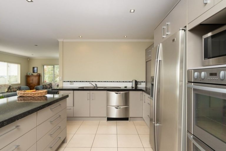 Photo of property in 19 Holyoake Terrace, Omokoroa, 3114
