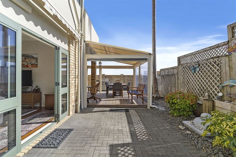 Photo of property in 36a Jane Eyre Drive, Somerville, Auckland, 2014