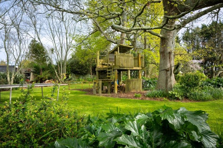 Photo of property in 9 Oak View Place, Newstead, Hamilton, 3287