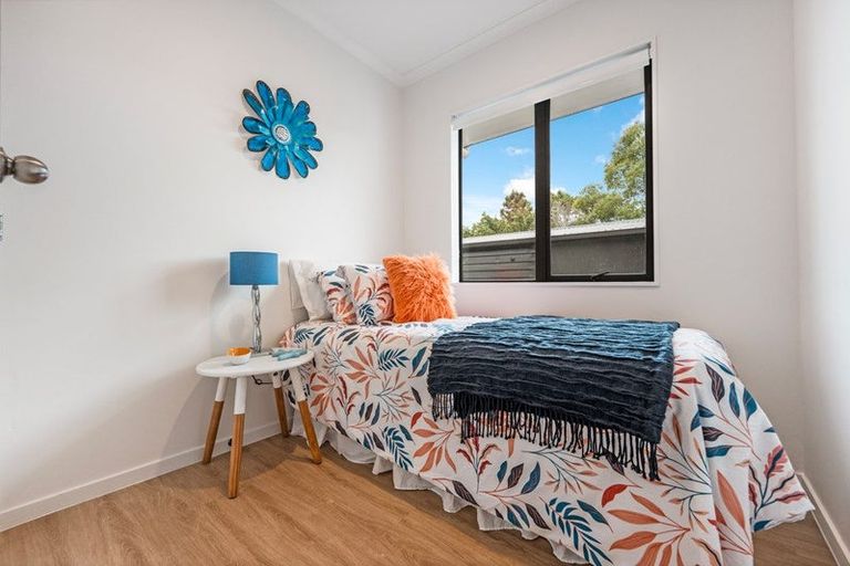 Photo of property in 11 Murillo Place, Henderson, Auckland, 0612