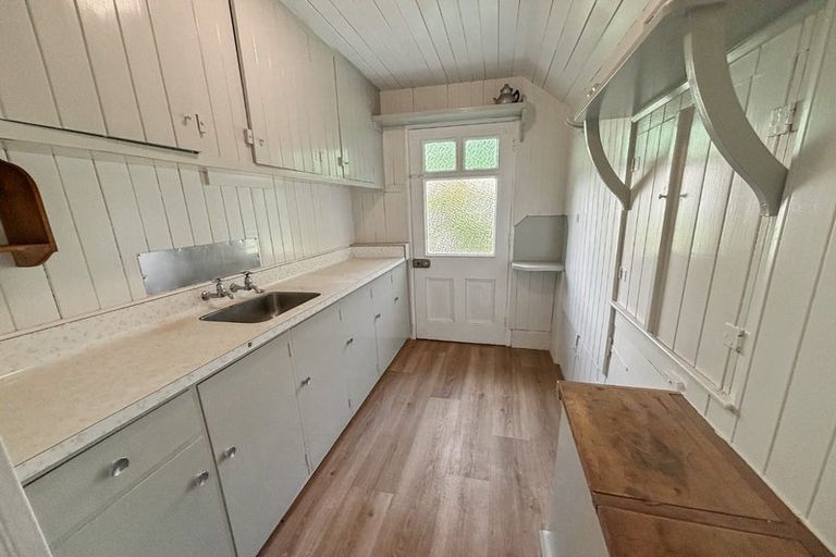 Photo of property in 7 Windsor Street, Dannevirke, 4930