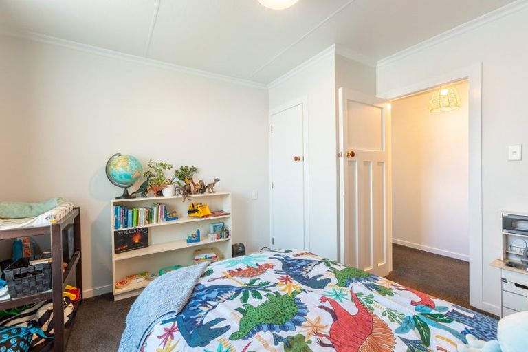 Photo of property in 33 Tennyson Street, Dannevirke, 4930