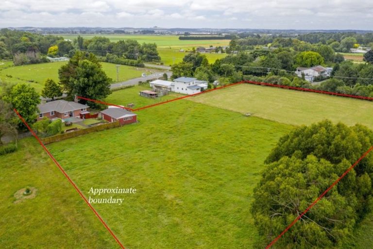 Photo of property in 361 Arapaepae Road, Levin, 5571