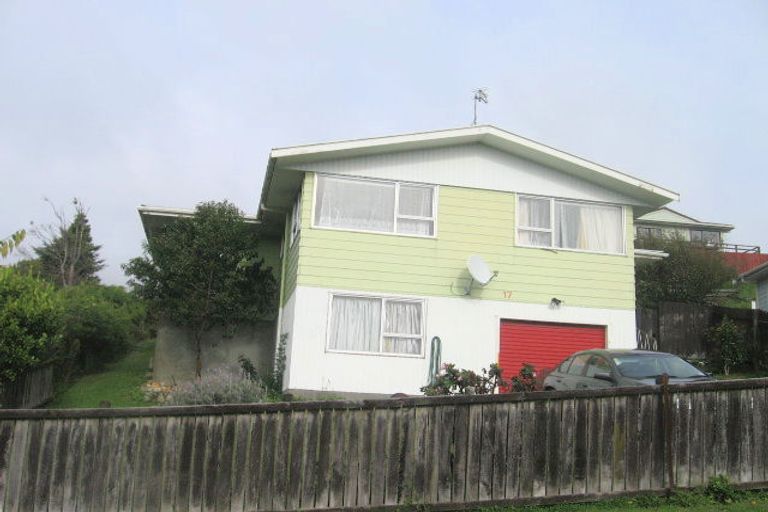 Photo of property in 17 Beaumaris Crescent, Ascot Park, Porirua, 5024