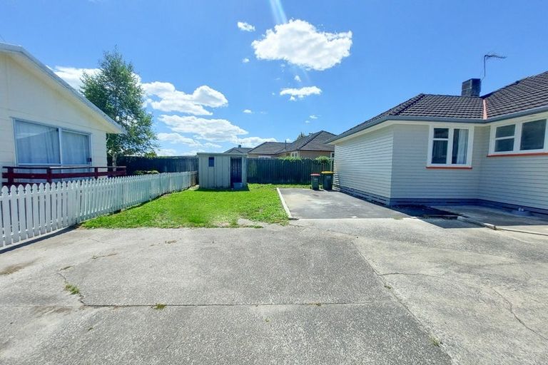 Photo of property in 30 Yeats Crescent, Fairfield, Hamilton, 3214