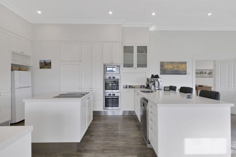 Photo of property in 67 Macraes Road, Waynes, Palmerston, 9483