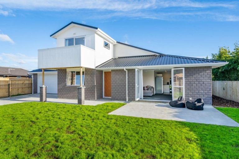 Photo of property in 16 Poulson Grove, Trentham, Upper Hutt, 5018