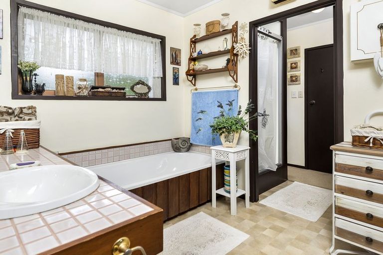 Photo of property in 25 Hazeldene Place, Opaheke, Papakura, 2113