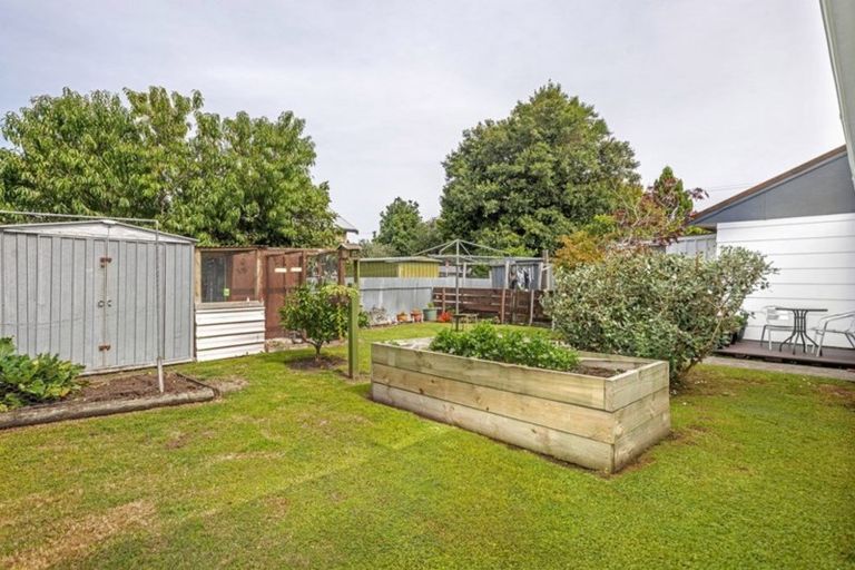 Photo of property in 2/23 Craig Road, Outer Kaiti, Gisborne, 4010