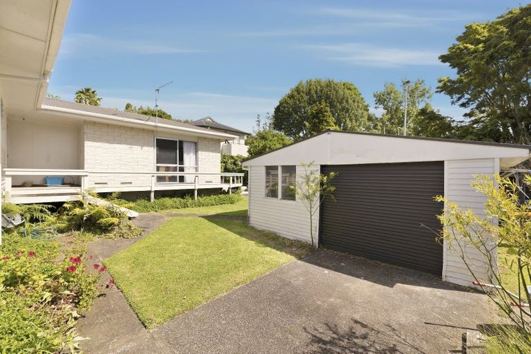 Photo of property in 6 Crombie Street, Bellevue, Tauranga, 3110